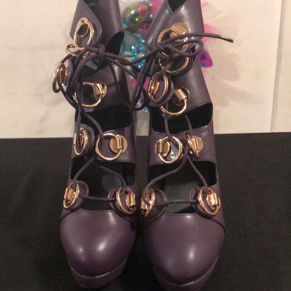 💜 PURPLE AND GOLD PUMPS 💜